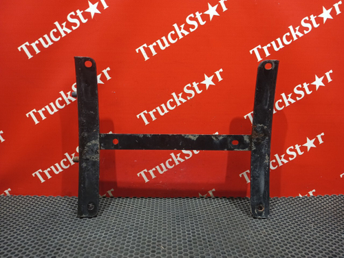 Кронштейн крыла переднего левого 2019г.