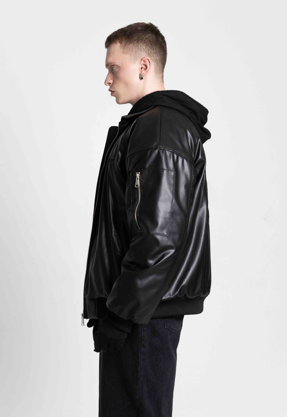 Купить Куртка Issaya Racer Jacket черная Куртка Issaya Racer Jacket черная