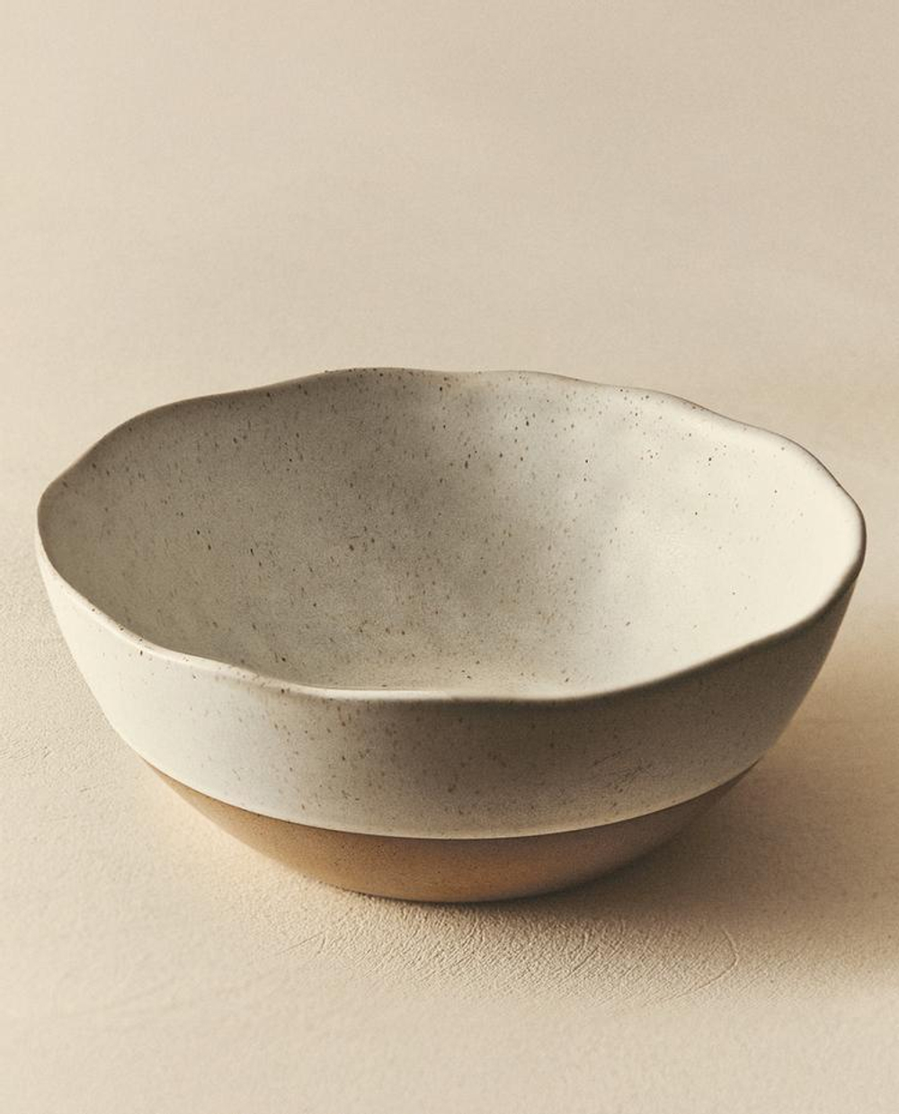 ZARA HOME САЛАТНИЦА С РЕЛЬЕФНЫМ УЗОРОМ, КРЕМОВЫЙ