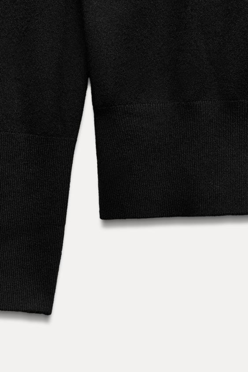 ZARA БАЗОВЫЙ ОДНОТОННЫЙ ДЖЕМПЕР, ЧЕРНЫЙ