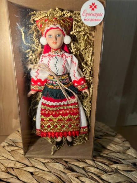 Мордовский сувенир "Кукла мордовочка фарфор" 20см