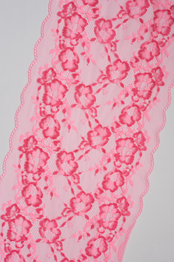 Эластичное кружево ярко-розовое с малиновым ширина 22 см