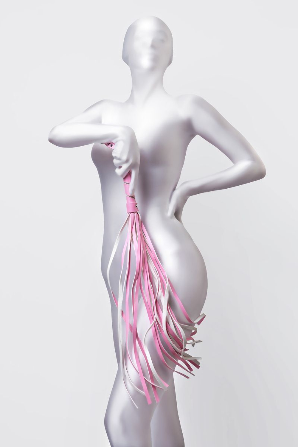 Розовый флоггер Anonymo - 64 см. (Цвет: розовый)