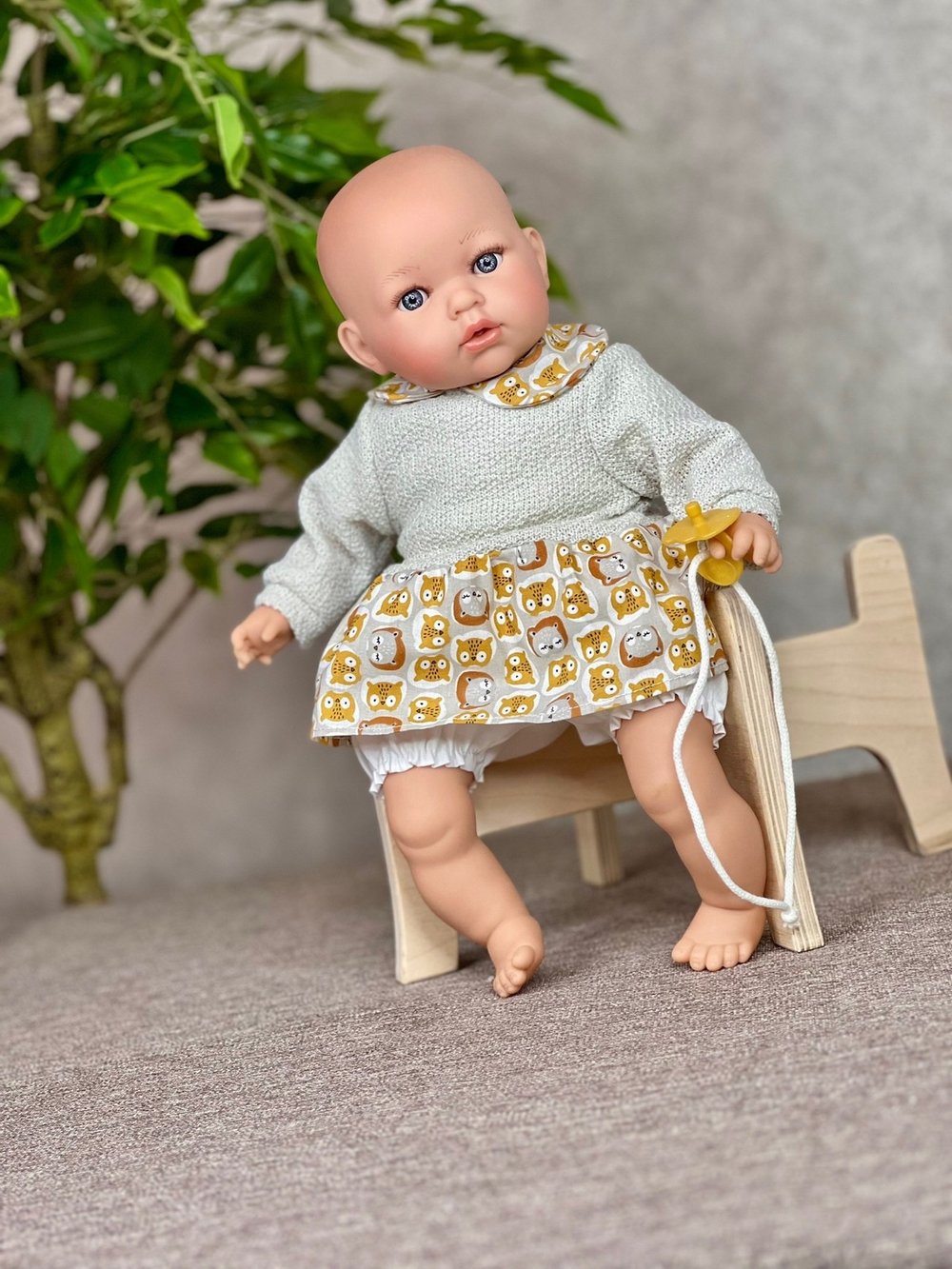 Кукла Nines 40см Tita мягконабивная (5210K)