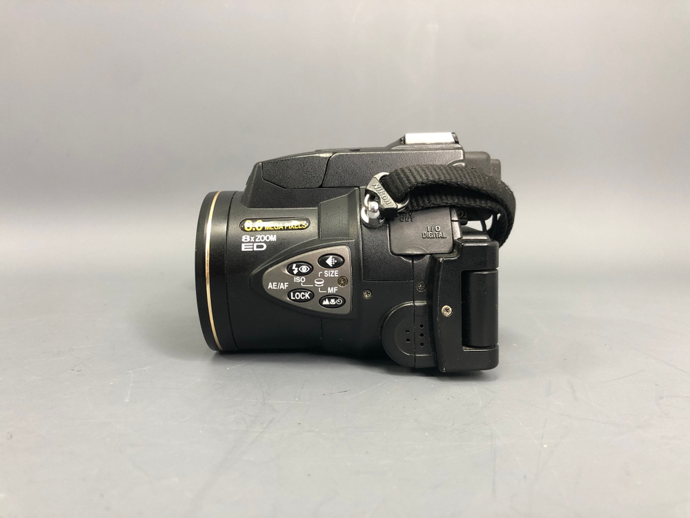 Nikon Coolpix 8700
