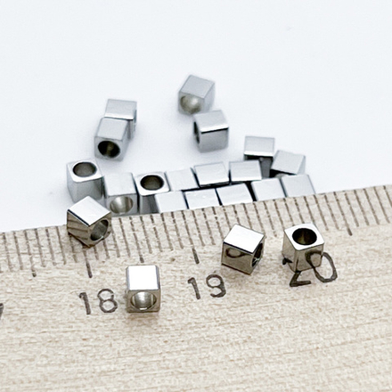 Бусина, сталь, размер 3*3 мм, цена за 10 шт