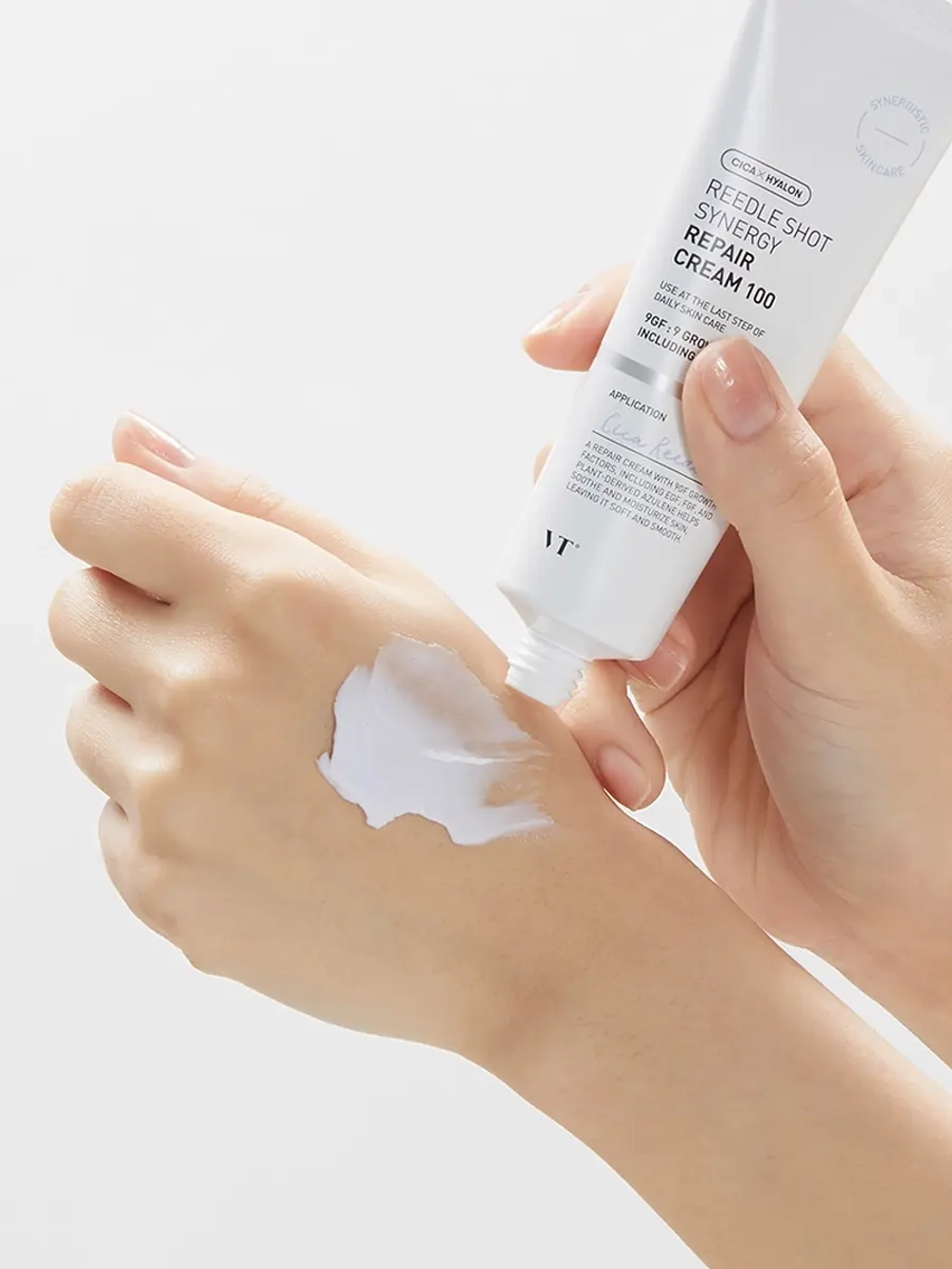 VT Cosmetics Успокаивающий крем с EGF и микроиглами Reedle Shot Synergy Repair Cream 100 50 мл