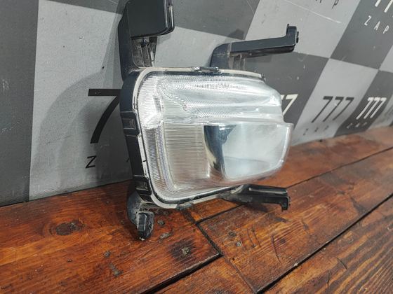 ПТФ передняя правая Kia Rio 3 (QB) 15-17 Б/У Оригинал 922084Y000