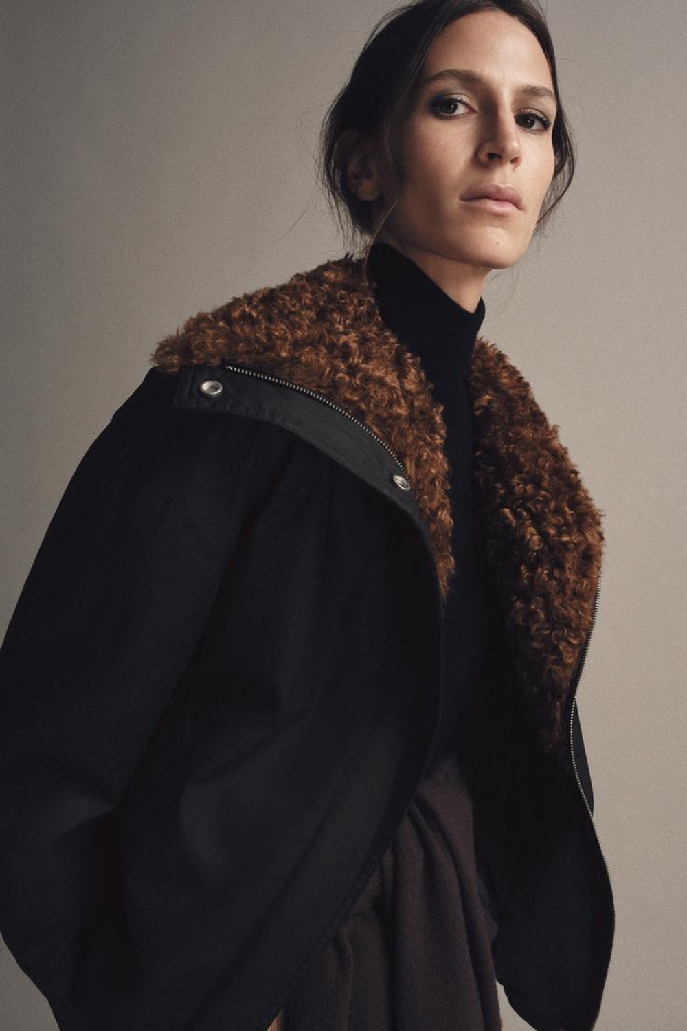 ZARA БОМБЕР ИЗ ИСКУССТВЕННОЙ ОВЧИНЫ — ZW COLLECTION, ЧЕРНЫЙ