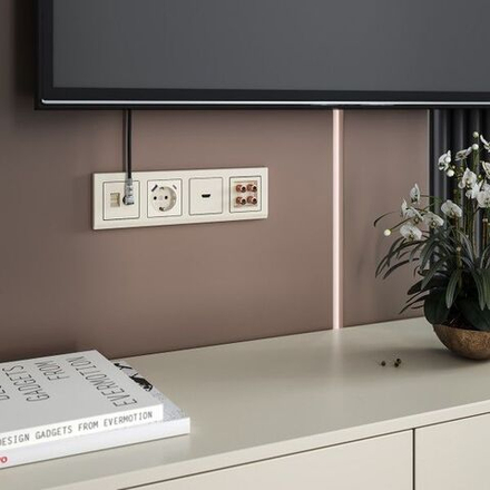 Рамка на 4 поста Stark (слоновая кость)