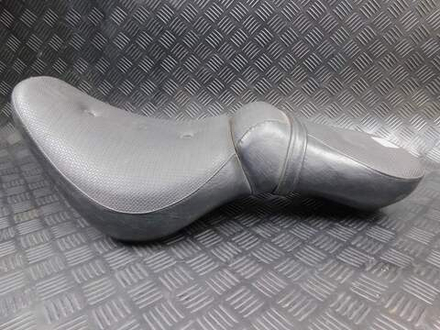 сиденье Kawasaki Vulcan 400 051058