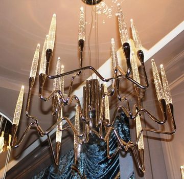 il pezzo mancante  3 chandelier