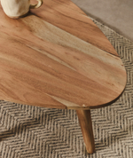 Журнальный столик Duvani из массива акации с выбеленной отделкой Ø110 x 60