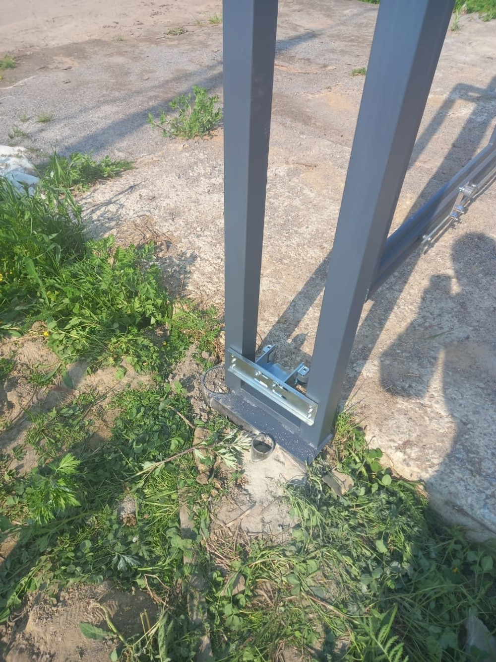 Каркас откатных ворот с встроенной калиткой "ОПТИМА" Т Профиль + монтаж. до 5м проем.