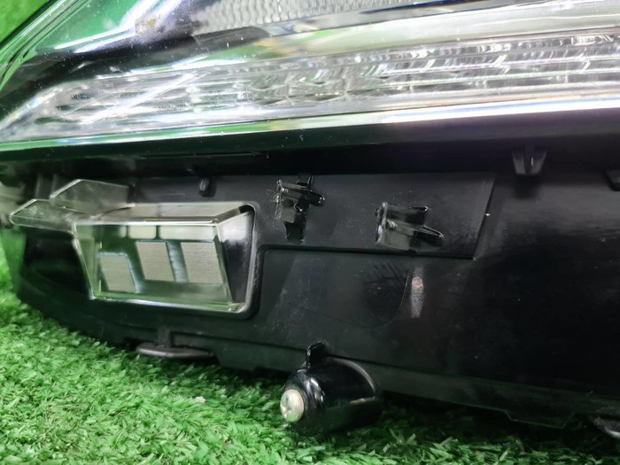 Фара левая Toyota Camry xv70 (2020-н.в.) LED