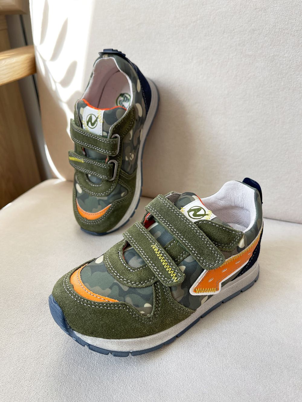 Новые кроссовки Naturino, 26