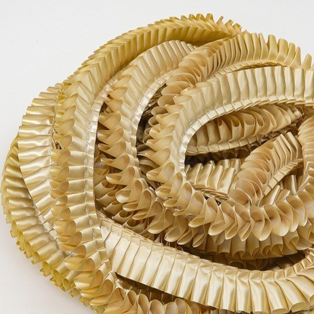 Лента плиссированная для наградных розеток. Цвет БЕЖЕВЫЙ. Код цвета 31А.