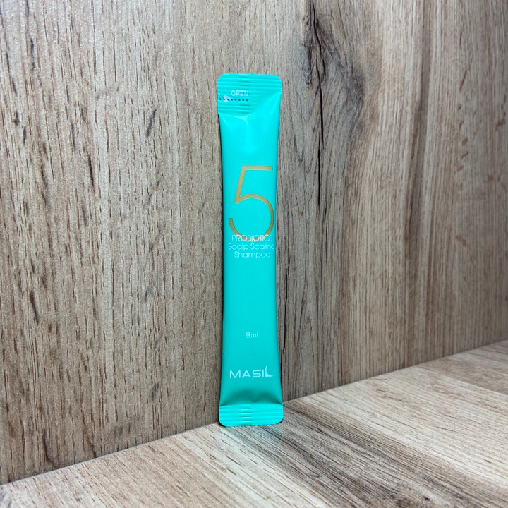 Шампунь Masil 5 Probiotics Scalp Scaling Shampoo укрепляющий против перхоти с пробиотиками 8 мл