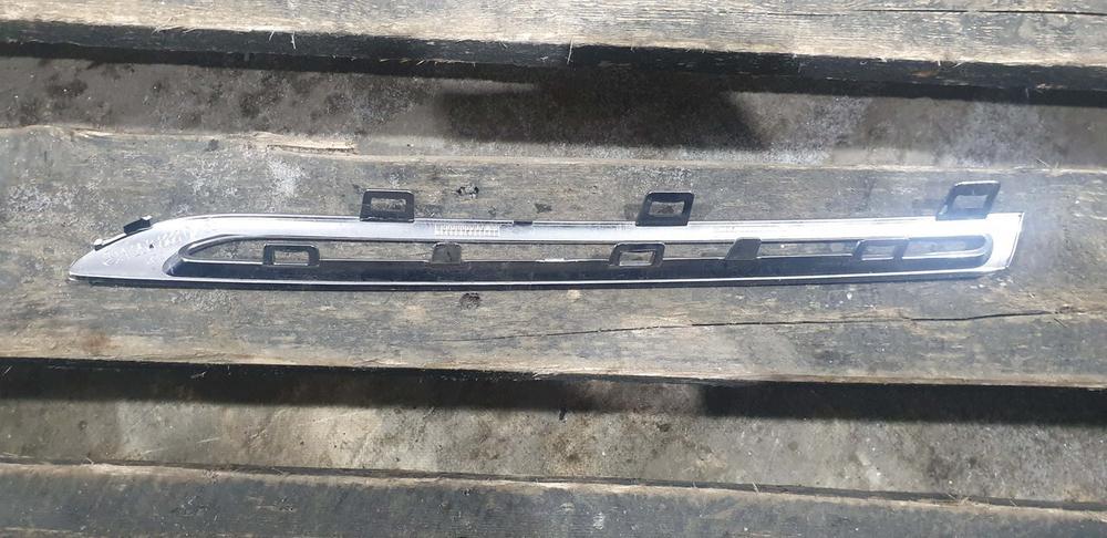 Молдинг решетки радиатора Mercedes GLC (X253) 15-19 Б/У Оригинал A2538880285