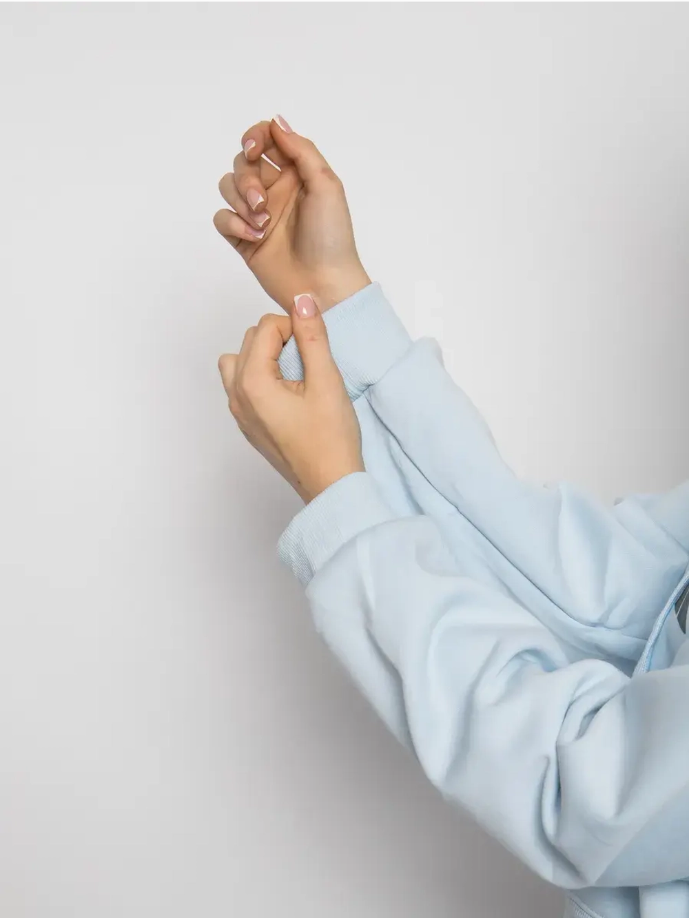 Спортивный костюм с капюшоном