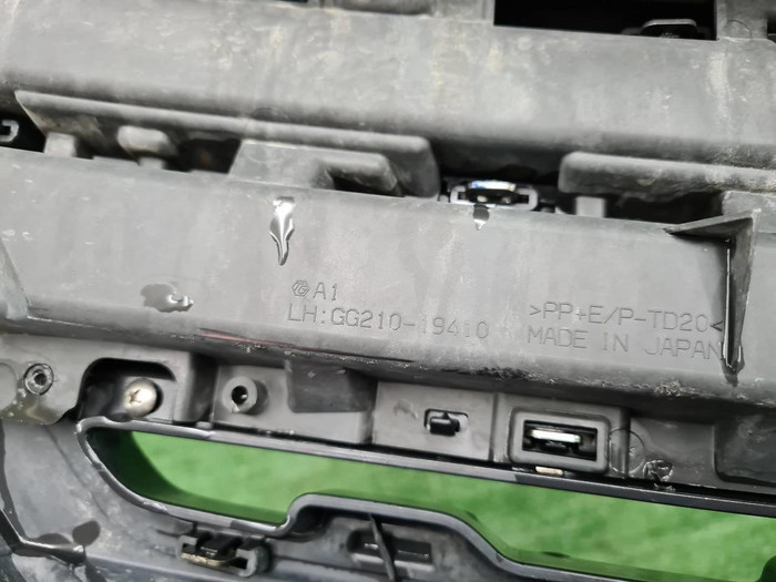 Решетка радиатора Subaru Outback 6 (2019-2022)