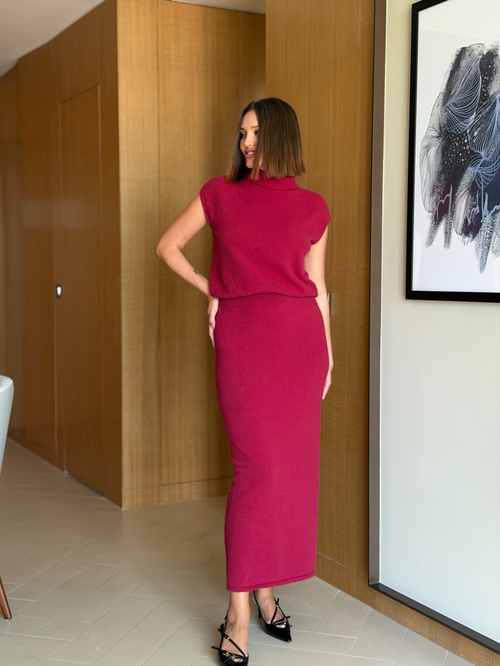 ПРЕДЗАКАЗ, получаем 15 марта, трикотажный топ  из нейлона в цвете бордо