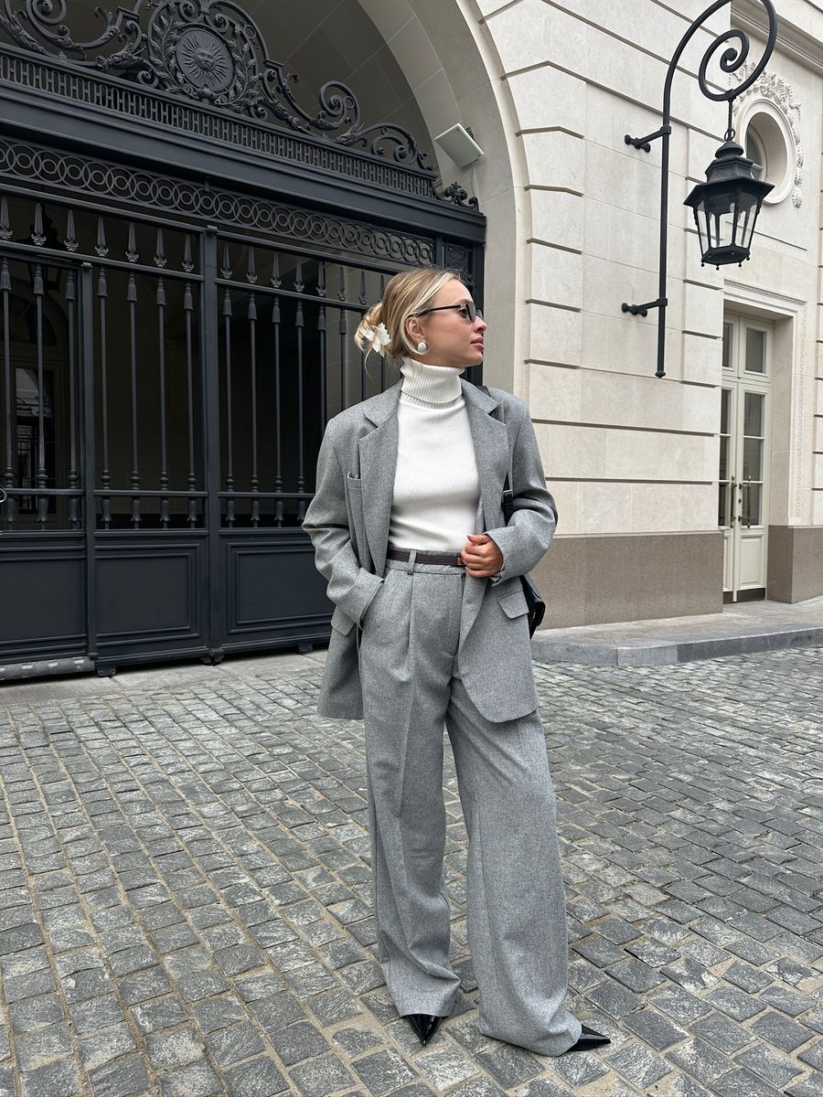 Брюки из шерсти со складками светло-серые