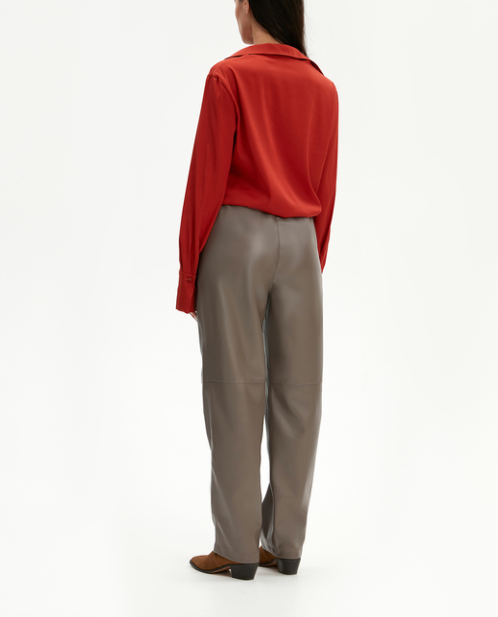 Брюки на резинке из экокожи