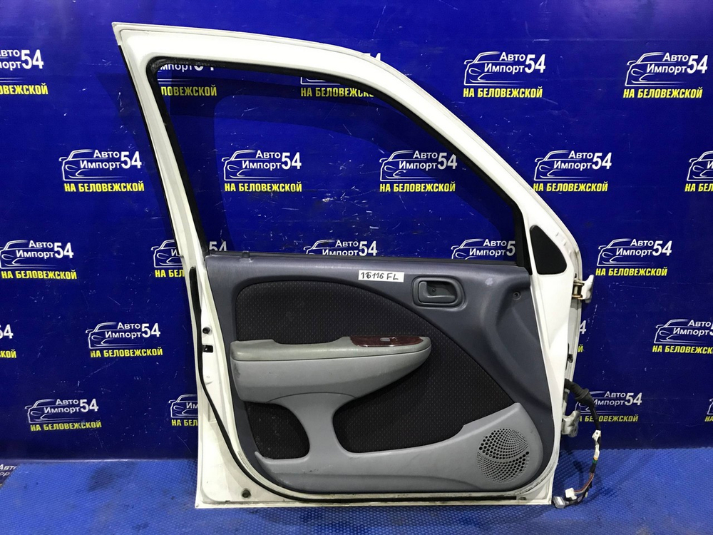 Дверь передняя левая TOYOTA RAUM 1997-2003