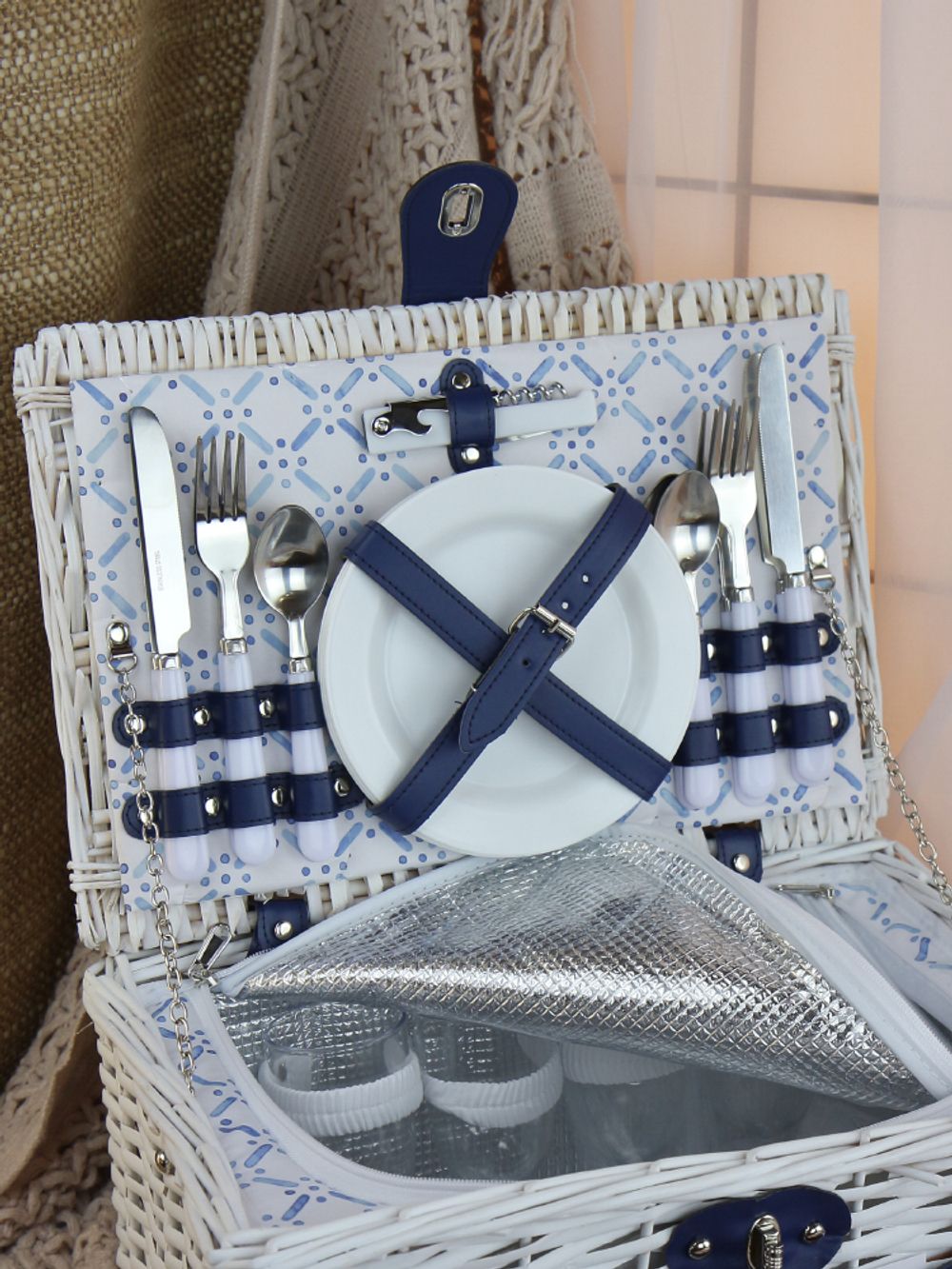 HOLYDAY BASKET Набор для пикника с термосумкой на 4 персоны