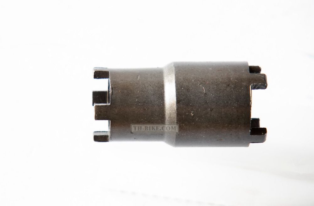 Lock nut wrench, 20 x 24 mm. No brand