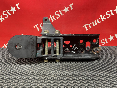 Кронштейн передней подвески кабины 2023г.