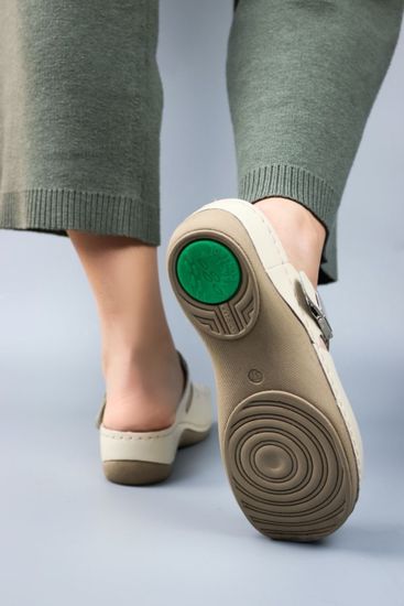 900 | Женские тапочки-сабо (бежевый)