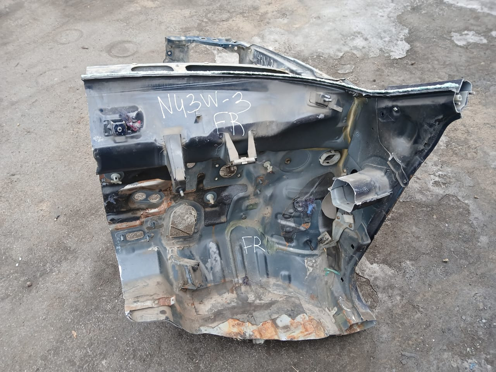 Лонжерон передний правый MITSUBISHI CHARIOT 1994