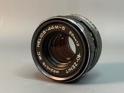 MC Helios-44M-5