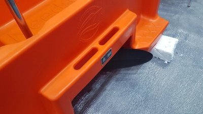 Катамаран с электродвигателем