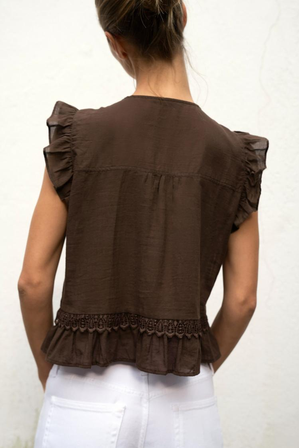 ZARA БЛУЗА С ВОЛАНАМИ И КРУЖЕВОМ, КОРИЧНЕВЫЙ