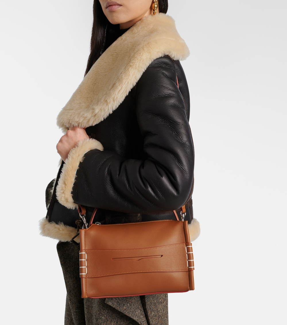 Сумка JW Anderson Кожаная сумка Loafer с верхней ручкой