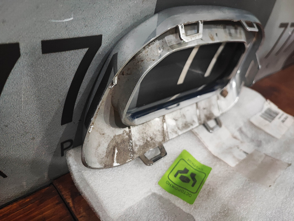 Насадка глушителя правая Mercedes GLE V167 18- Б/У Оригинал A1678857000