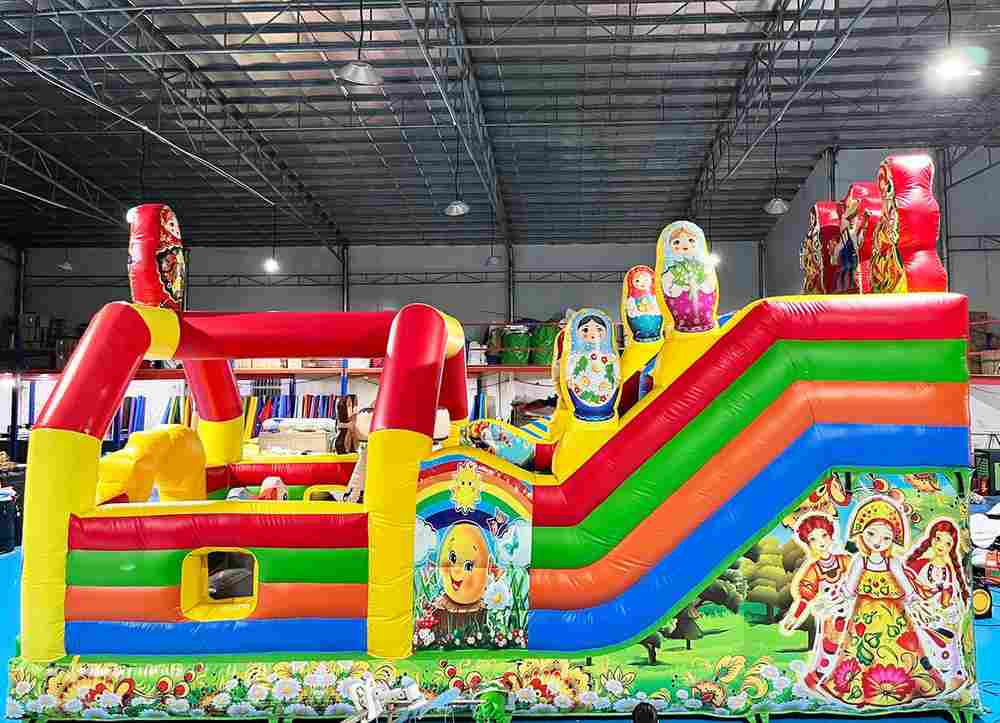 Коммерческий надувной батут с горкой «Добрая русская сказка», 8*4*5 м.