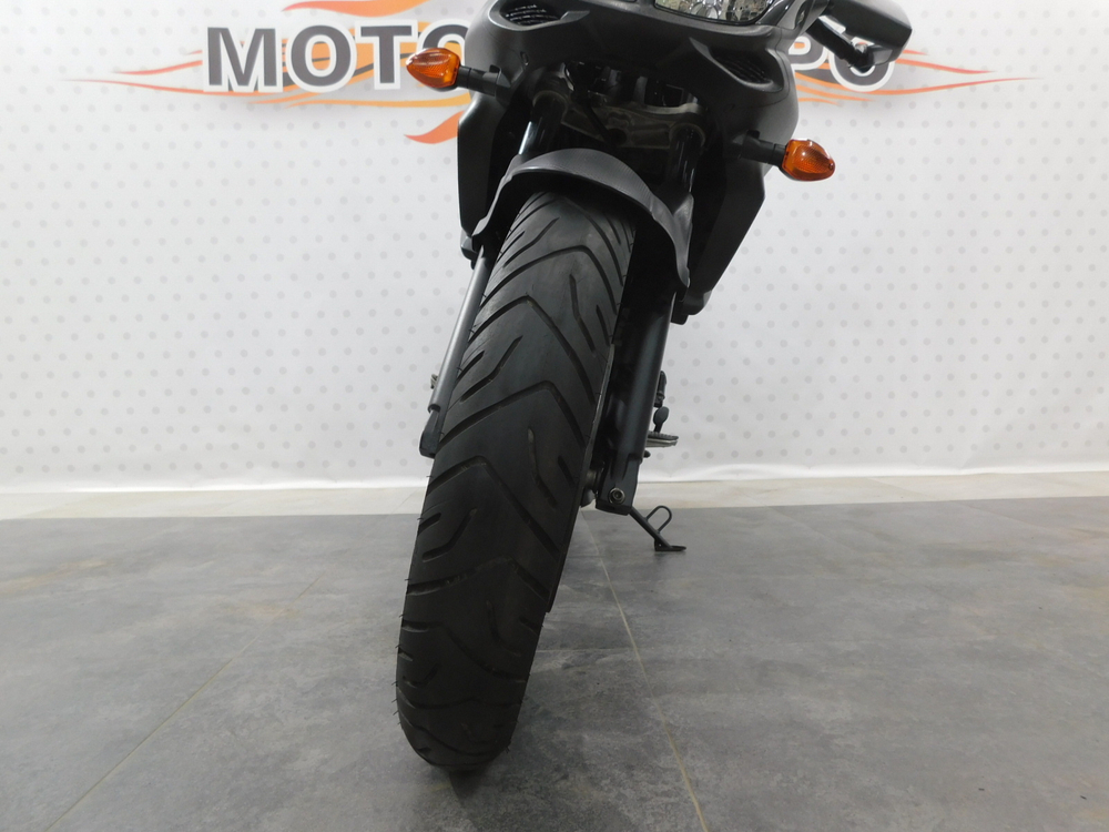 Suzuki V-Strom DL650 038312