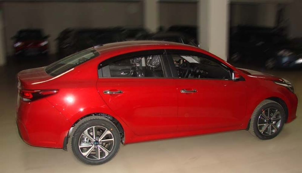 Дефлекторы боковых окон SIM для Kia Rio (2017-) арт.SKIRIO1732