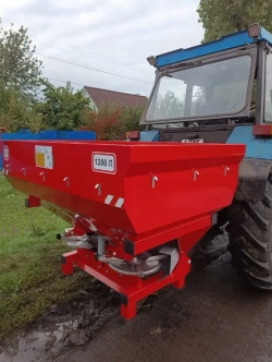Разбрасыватель RUBER 1000 (РУМ-1000)