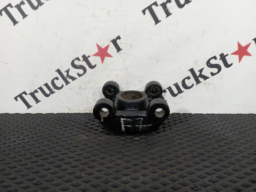 Кронштейн буксировочный 2023г