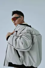 Бомбер VNVA бежевый