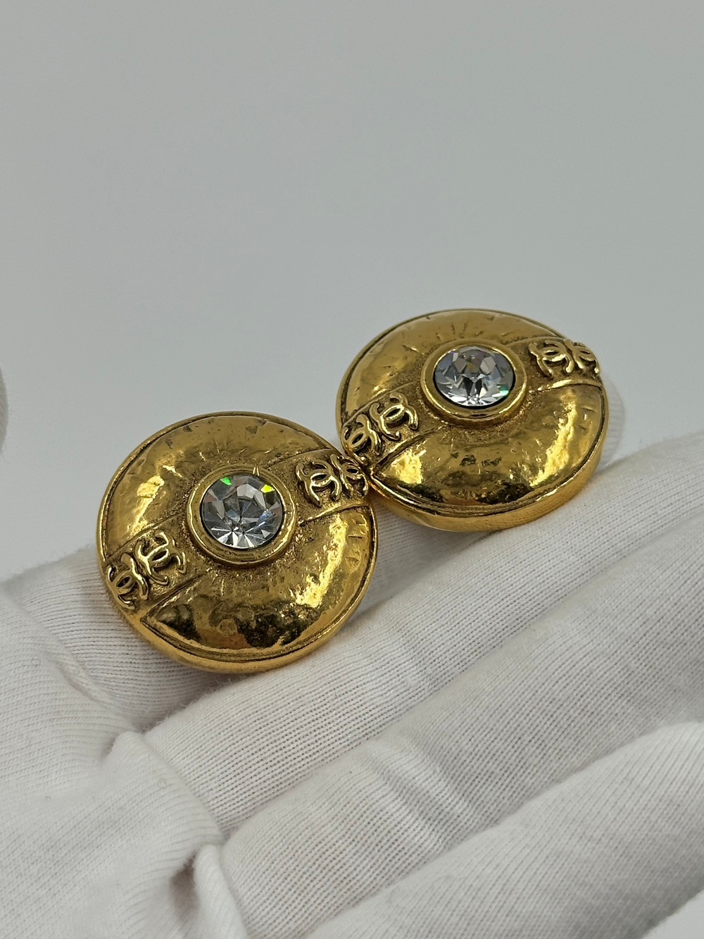Клипсы с кристаллами Chanel