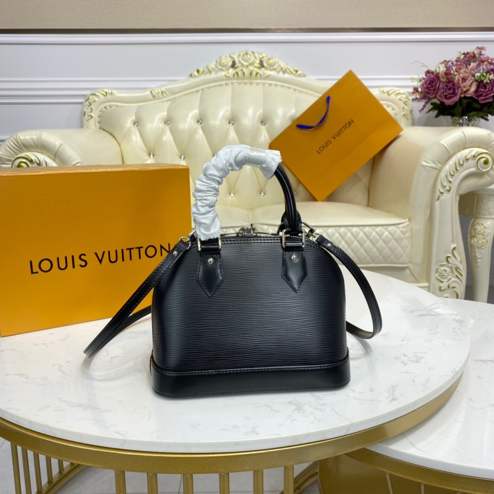 Louis Vuitton Alma BB