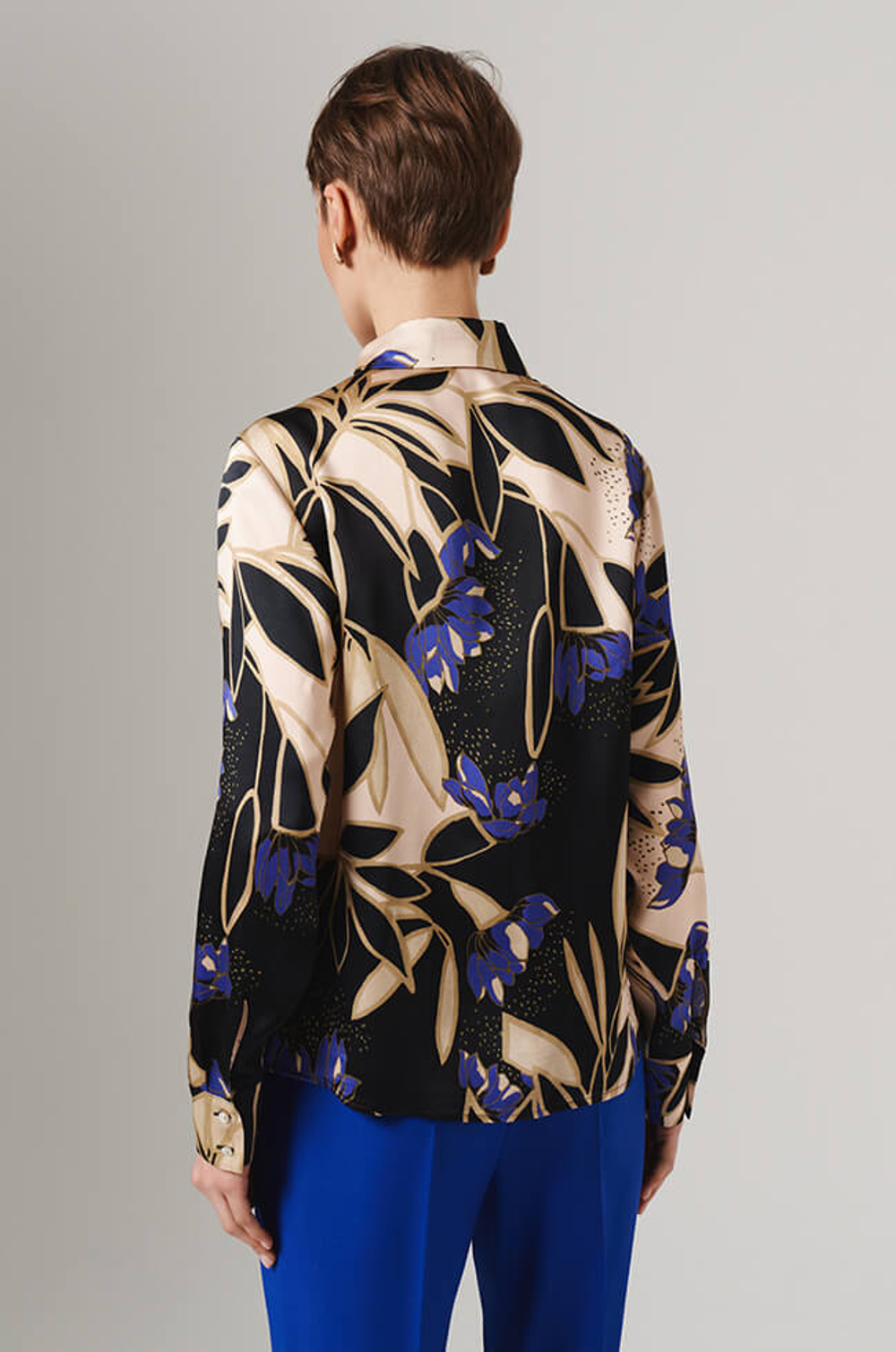 23154 Блузка женская (бежево-черный принт)
