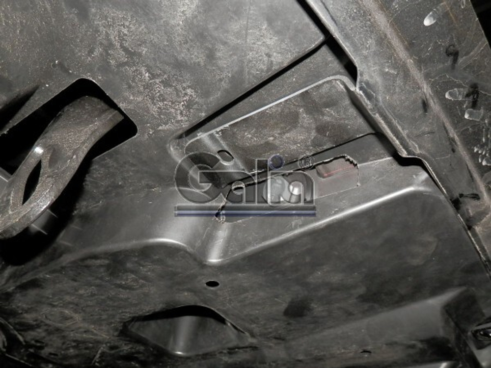 Фаркоп оцинкованный Galia T056C для Toyota Auris хетчбек 2007-2013, 2013-(паспорт и сертификат в комплекте)(без электрики)