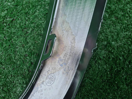 Молдинг заднего бампера правый Hongqi HS3 (23-нв)